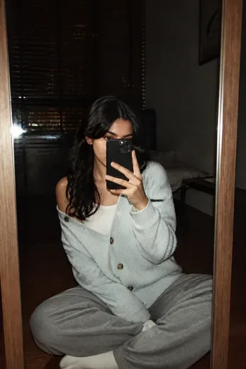 Night Mood Floor Mirror Selfie with Flash Prompt (Meta AI)